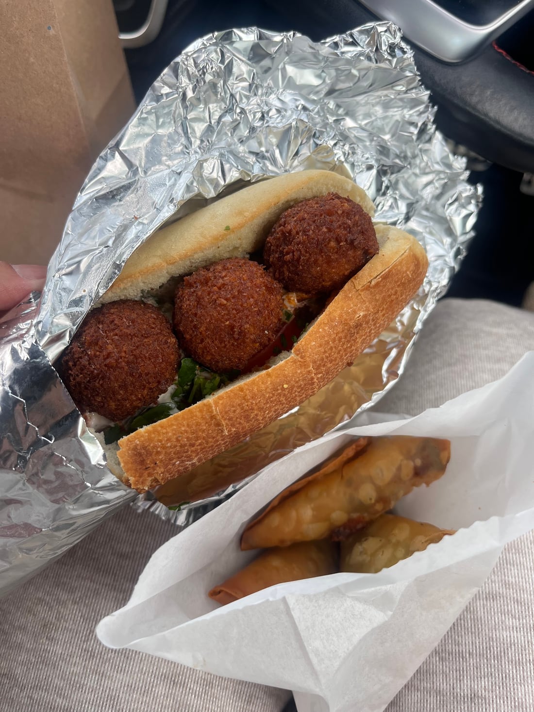 Falafel baguette with samosas to take away